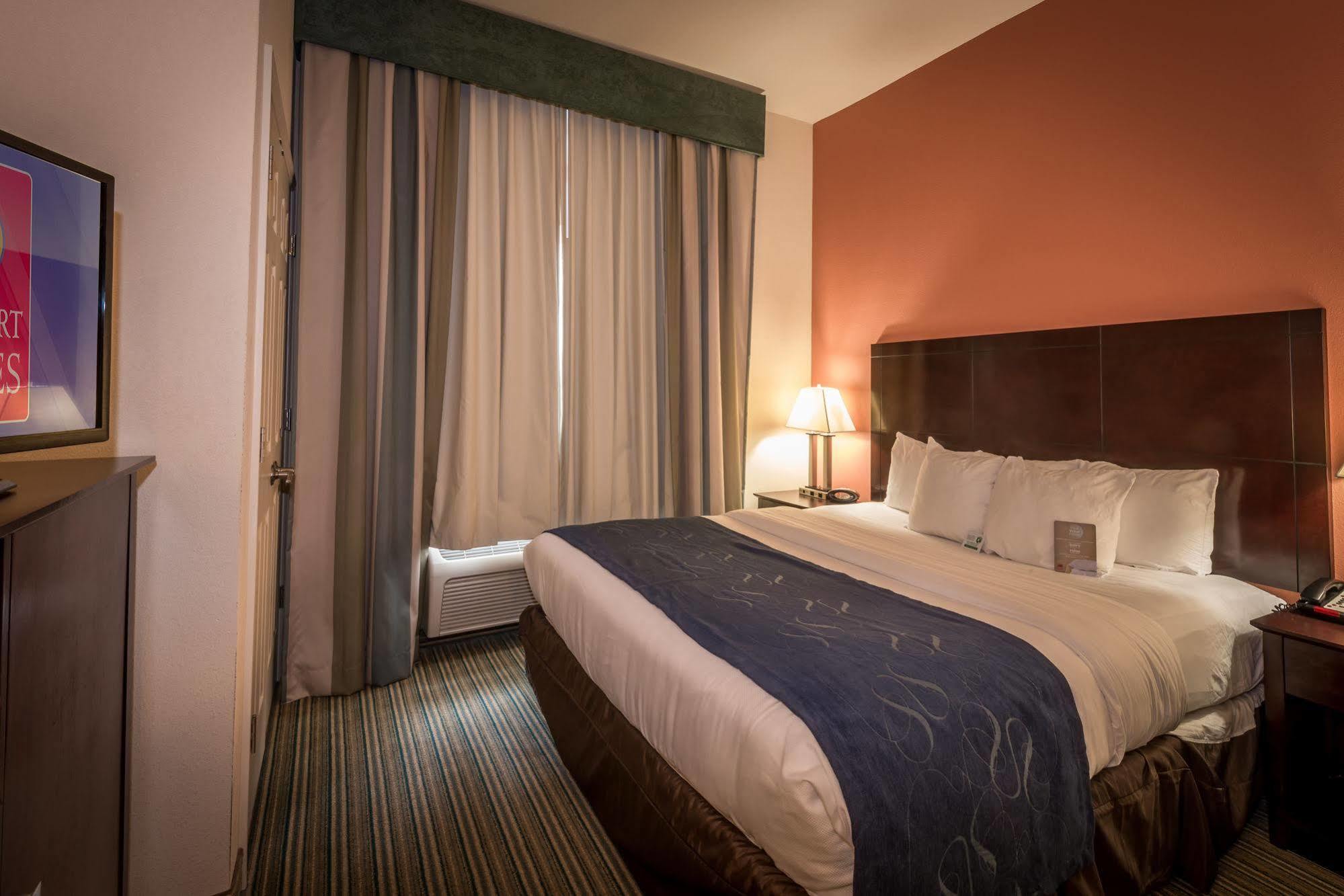 Best Western Dothan Inn & Suites Exterior photo