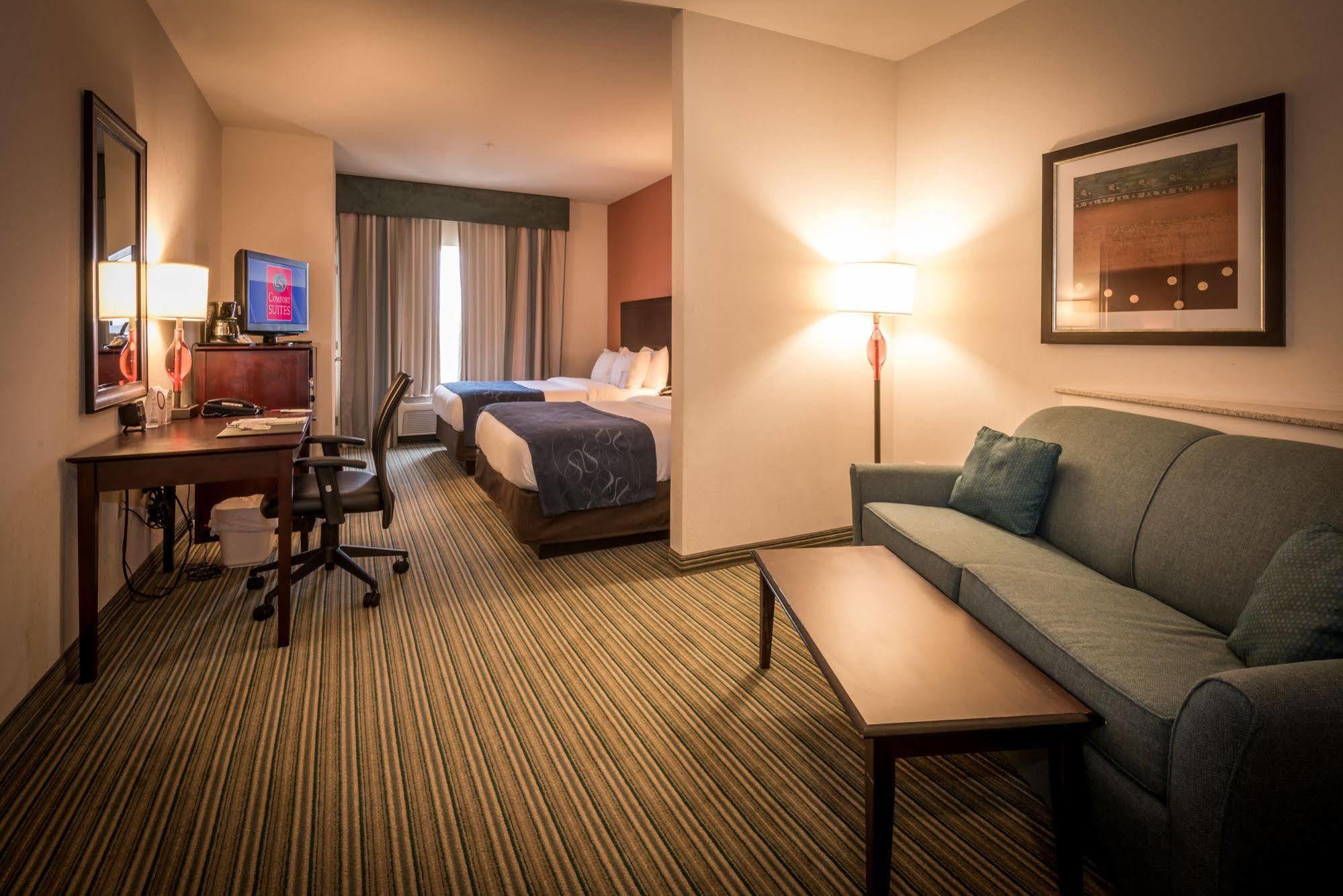 Best Western Dothan Inn & Suites Exterior photo