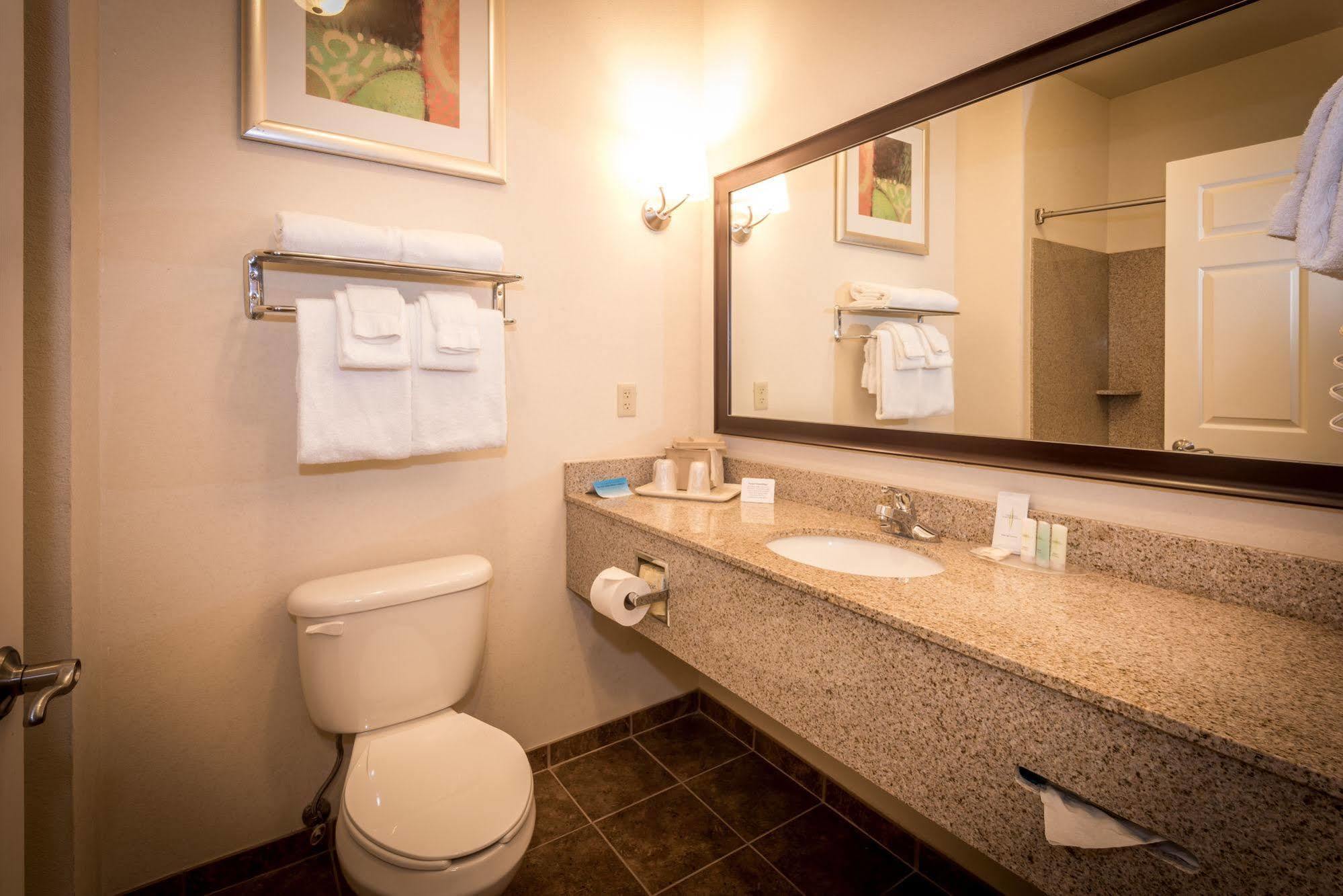 Best Western Dothan Inn & Suites Exterior photo